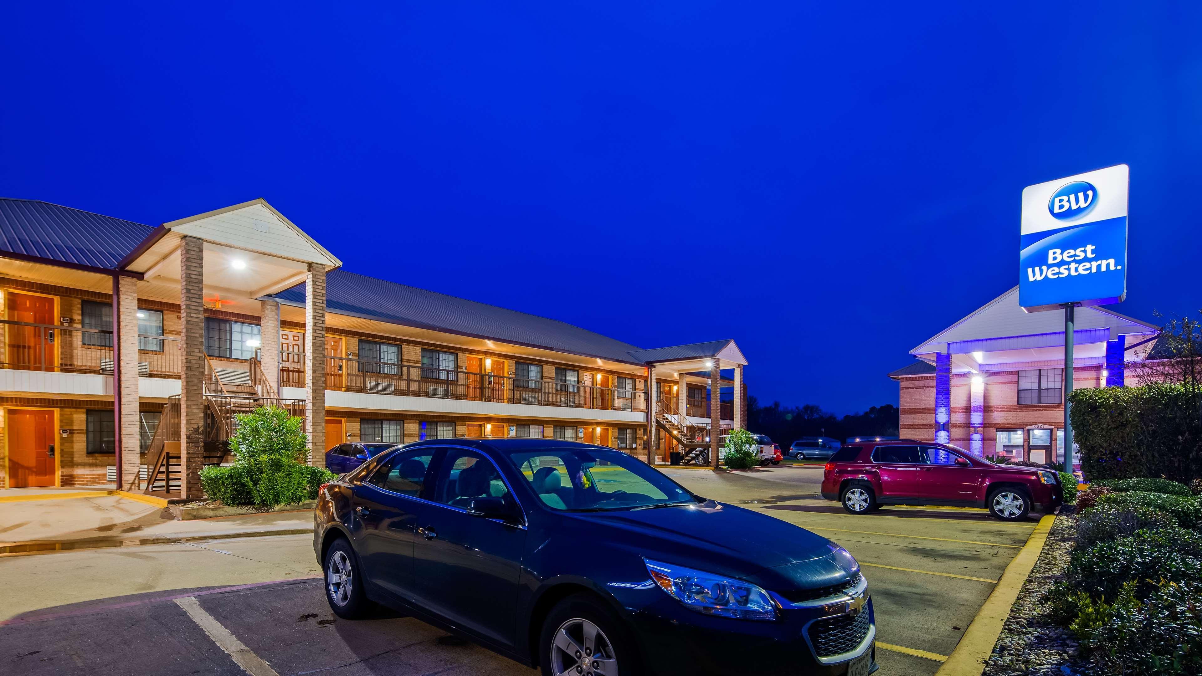 Best Western Executive Inn Marshall Bagian luar foto